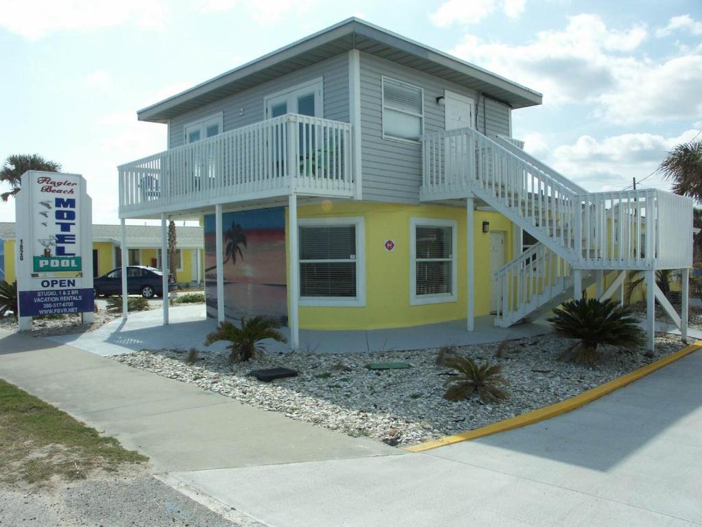 Flagler Beach Motel and Vacation Rentals image