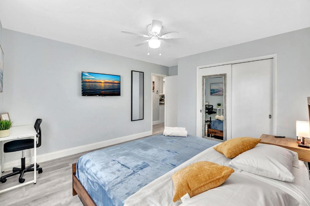 3br Villa W Fire Pit By Hard Rock Hotel & Casino - Tap to explore photos