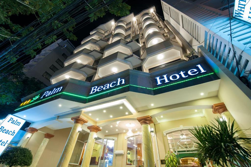 Khách sạn Palm Beach