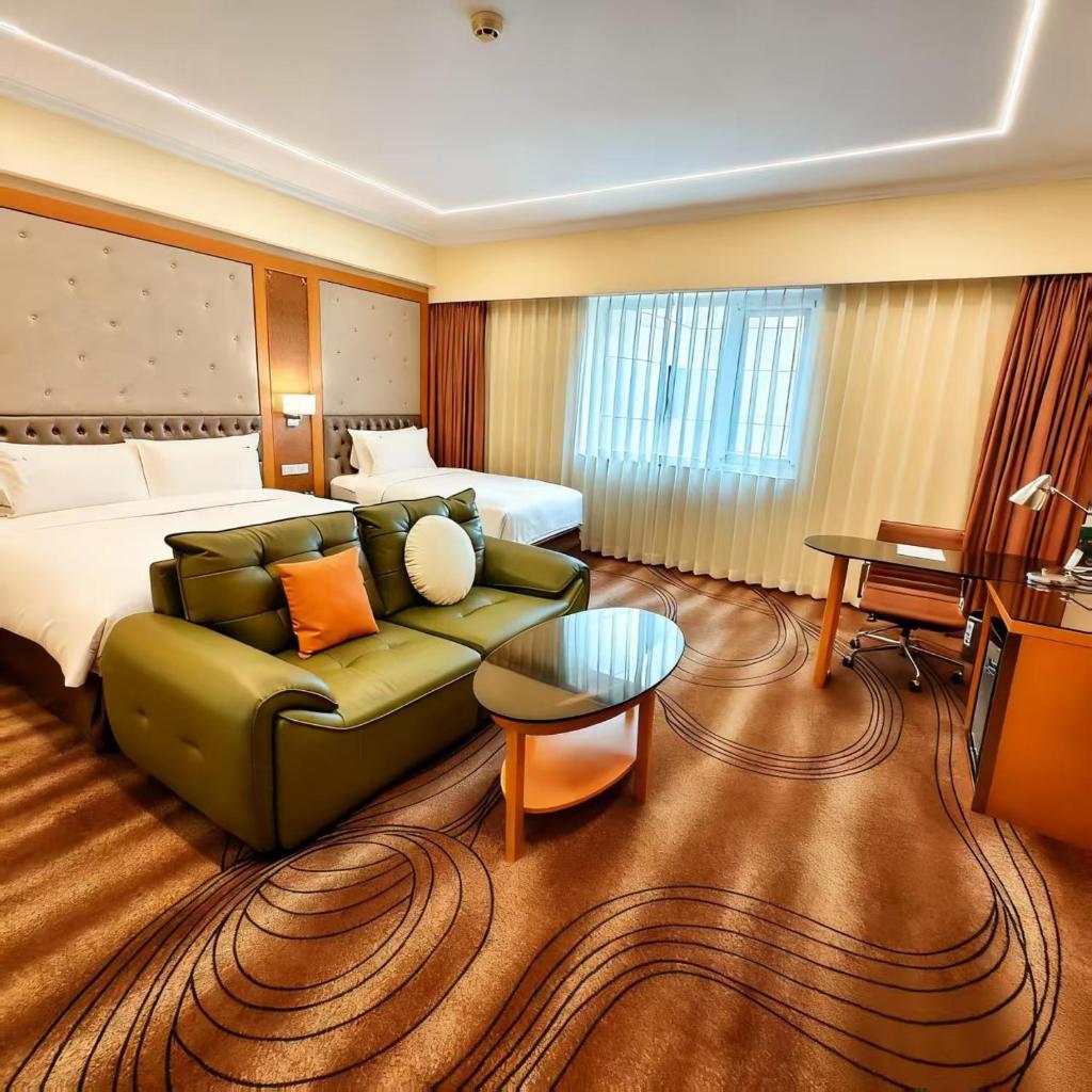 Holiday Inn Beijing Chang An West - Tap to explore photos