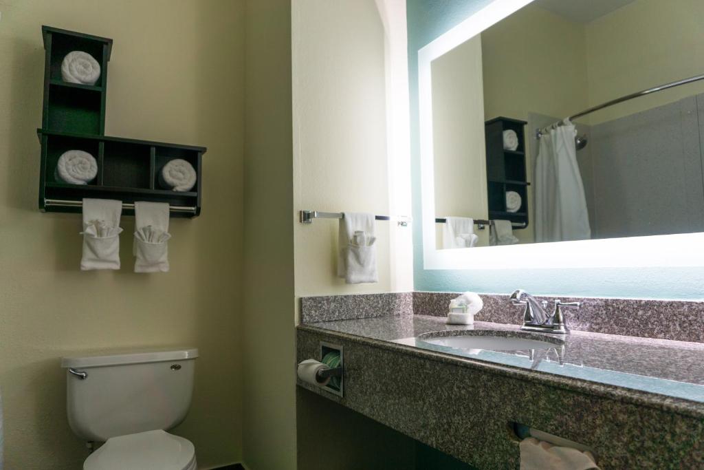 Best Western Mayport Inn & Suites - Tap to explore photos