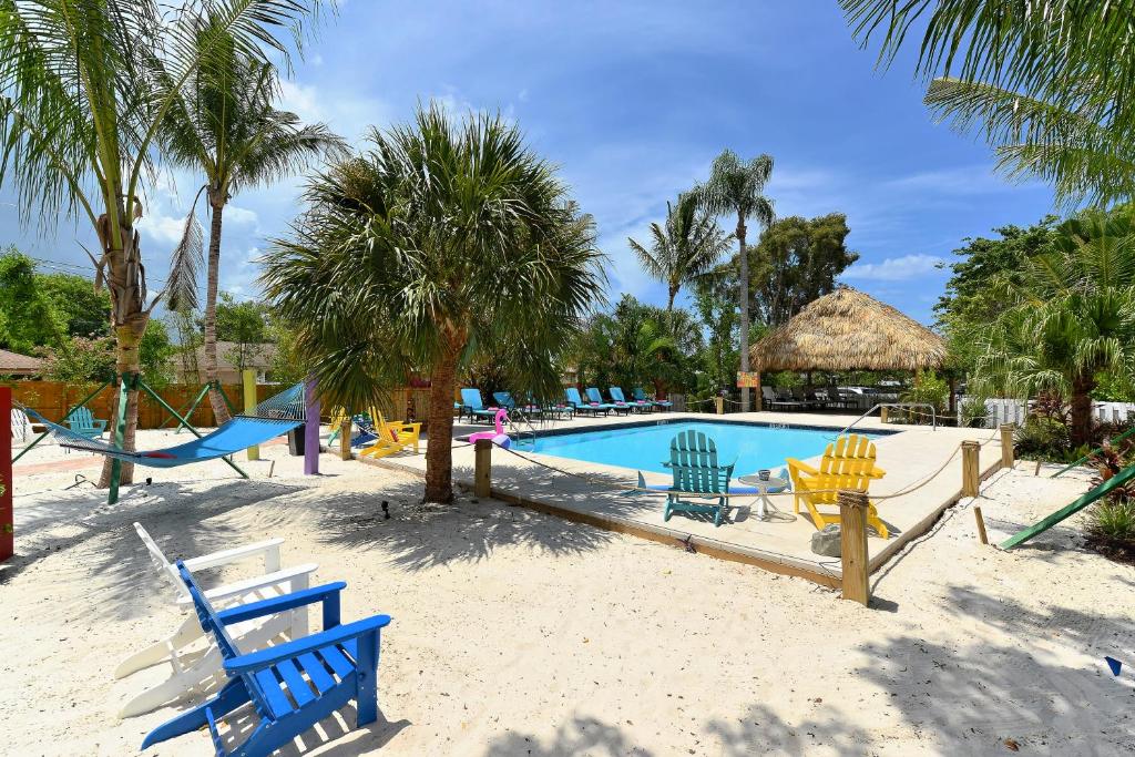 Siesta Key Palms Resort image