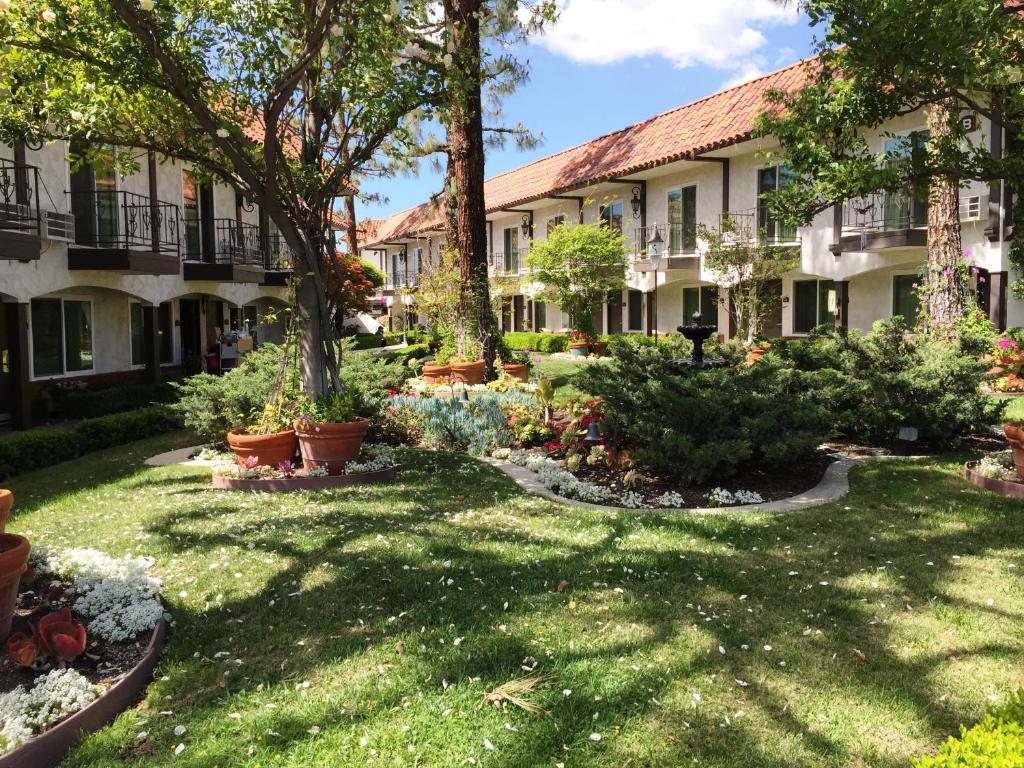 Laguna Hills Lodge image