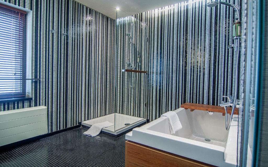 Сьюит (Полулюкс), Hotel Yasmin Košice