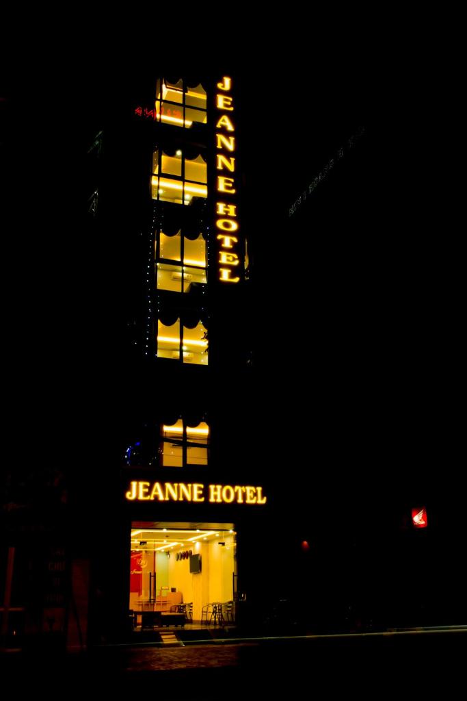 Jeanne Hotel