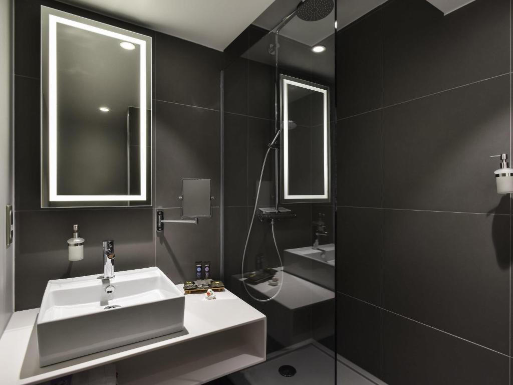 Novotel Wavre Brussels East Hotel - Tap to explore photos