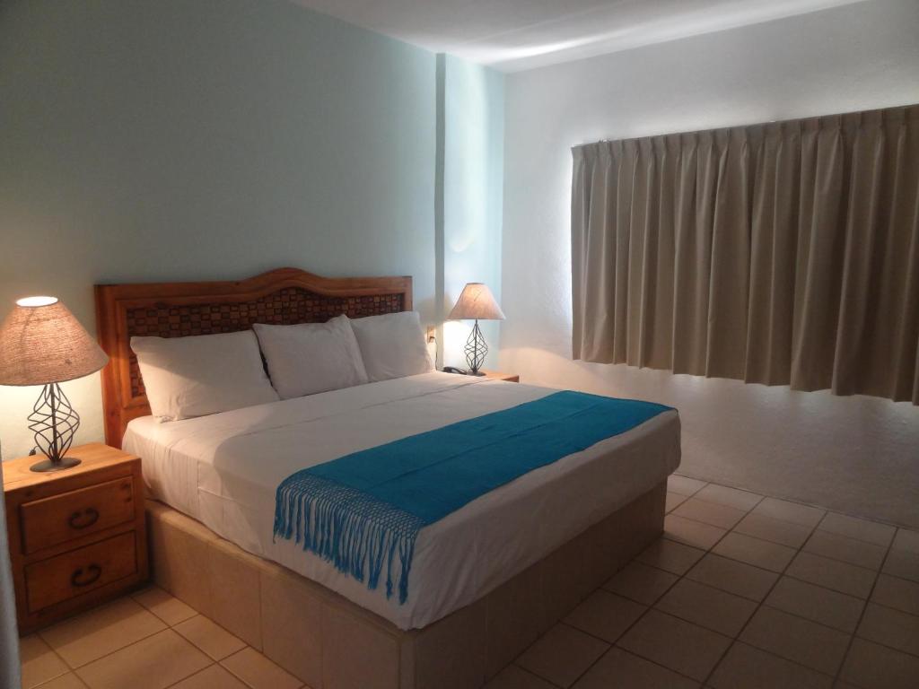 Двухместный (Стандартный двухместный номер с 1 кроватью), Emperador Vallarta Beachfront Hotel and Suites