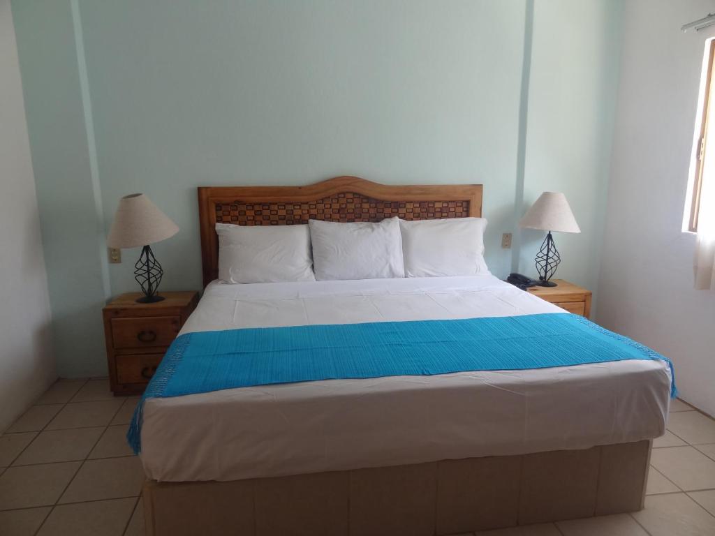 Двухместный (Стандартный двухместный номер с 1 кроватью), Emperador Vallarta Beachfront Hotel and Suites