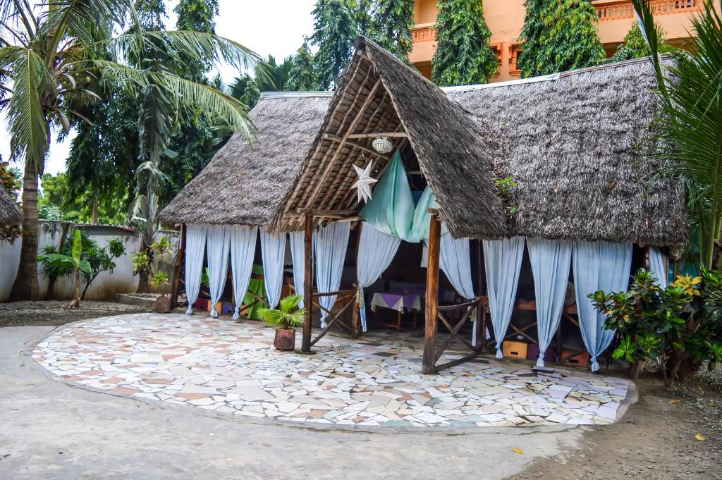 Ogalis K-coast Hotel photo 1
