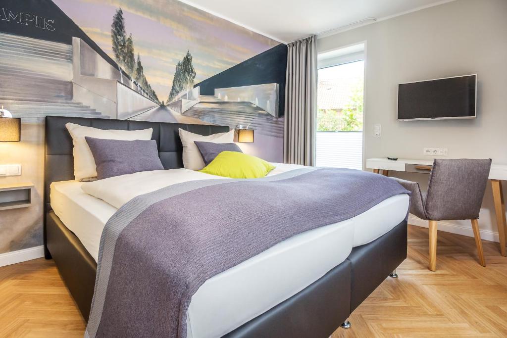 Burghotel Lingen - Tap to explore photos