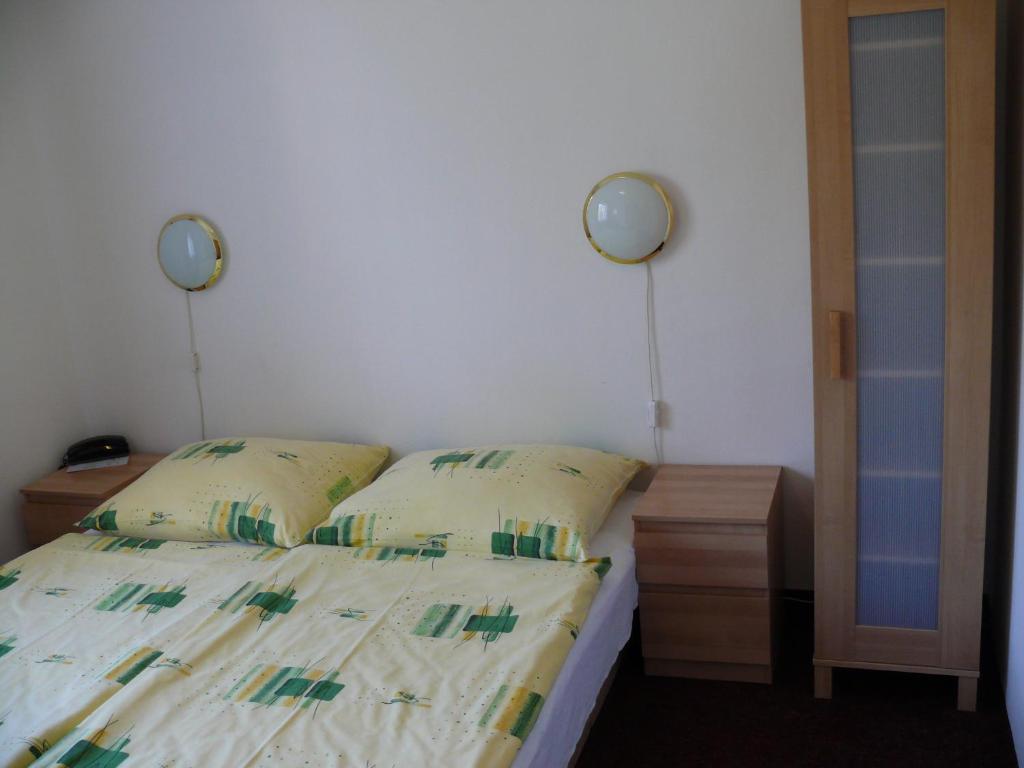 Penzion Dana Troja Room Type - Double or Twin Room with Shared Bathroom