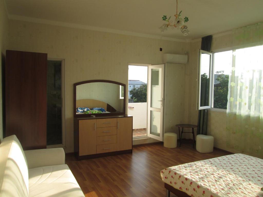 Lily Pearls Inn photo 2