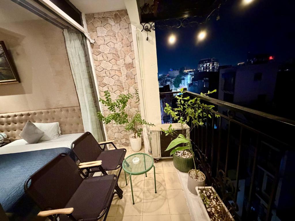 Hanoi Street Hotel - Tap to explore photos