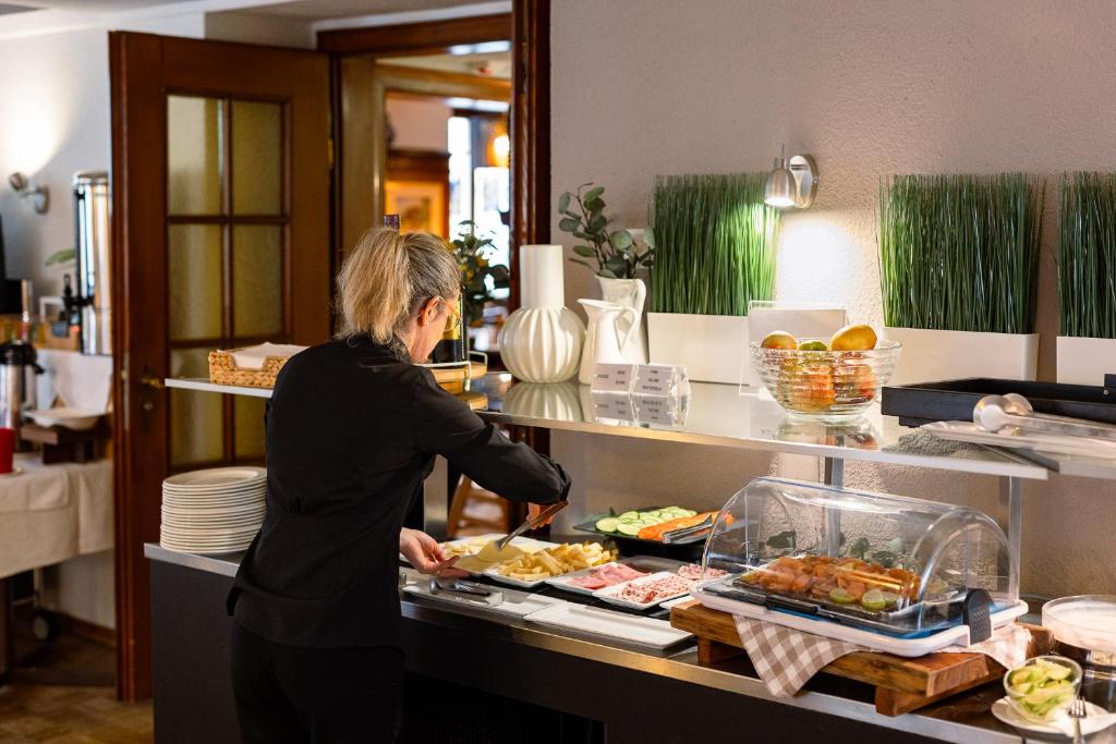 Hotel Rothaus Luzern & Peruvian Culinary Art - Tap to explore photos