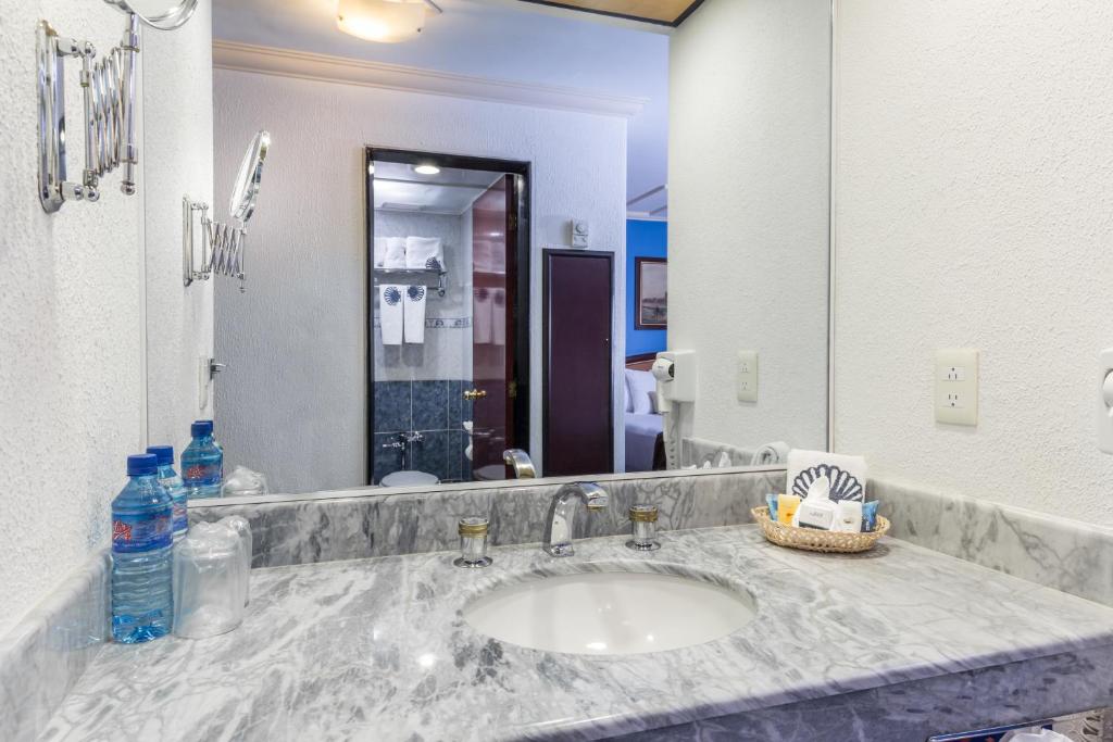 Сьюит (Люкс с кроватью размера «king-size» - Для некурящих), Best Western Estoril