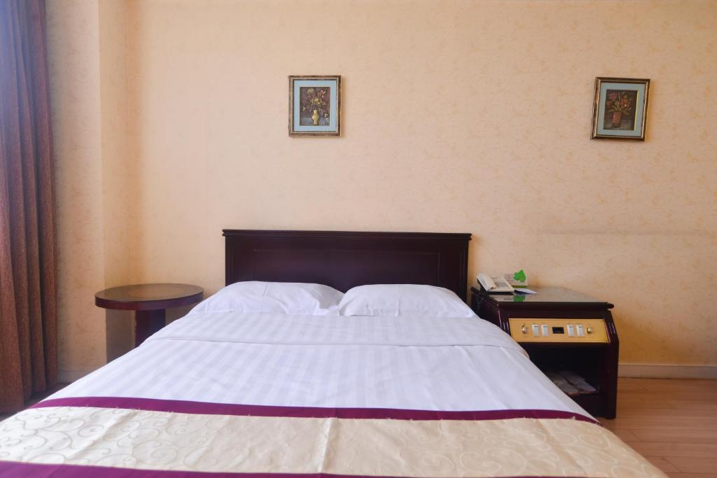 Двухместный (Бюджетный двухместный номер с 1 кроватью), Qinhuangdao Yang Cheng Hotel