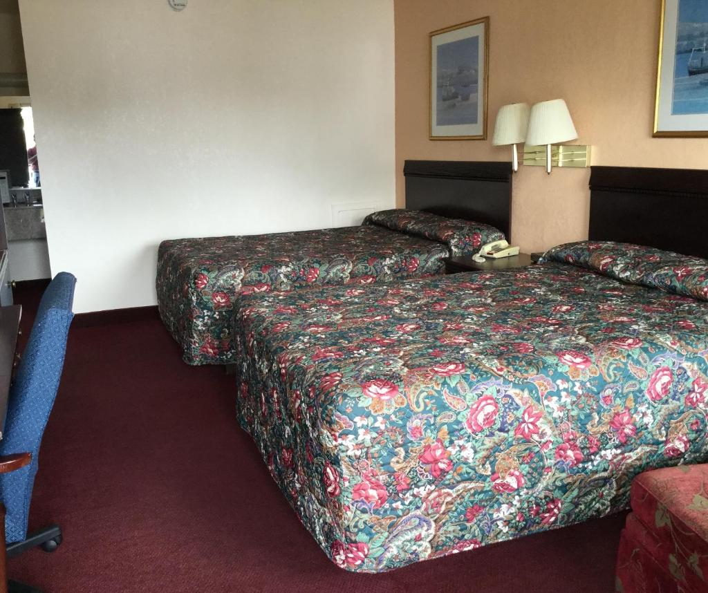 Belmont Inn and Suites photo 4