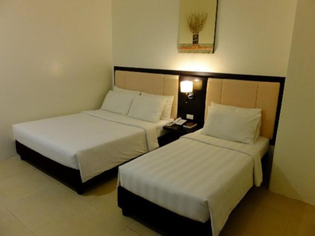 Manhattan Suites Inn photo 2
