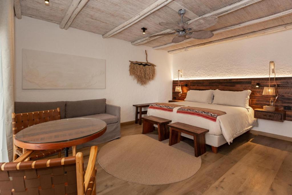 Casa Solcor Boutique Bed & Breakfast - Tap to explore photos