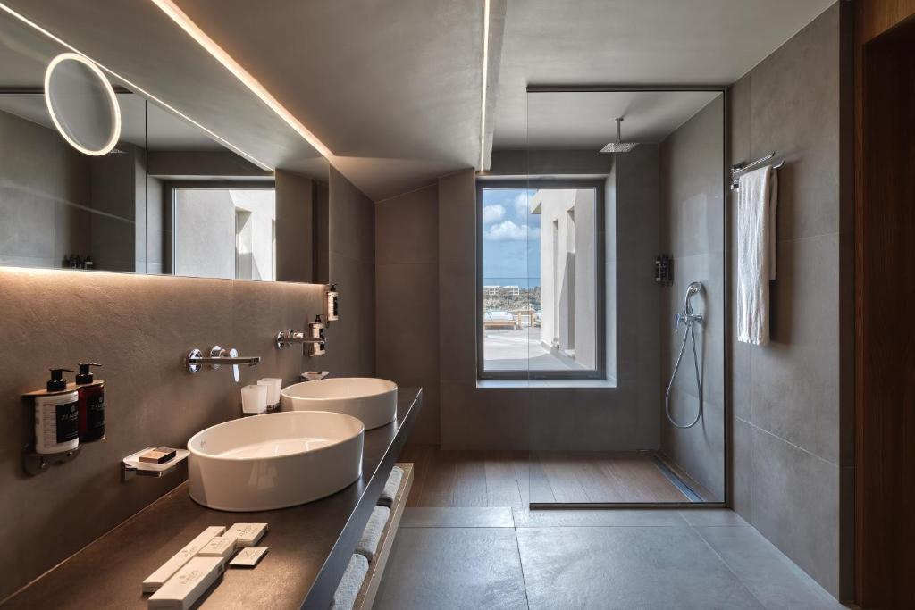 Castello Infinity Suites - Adults Only - Tap to explore photos