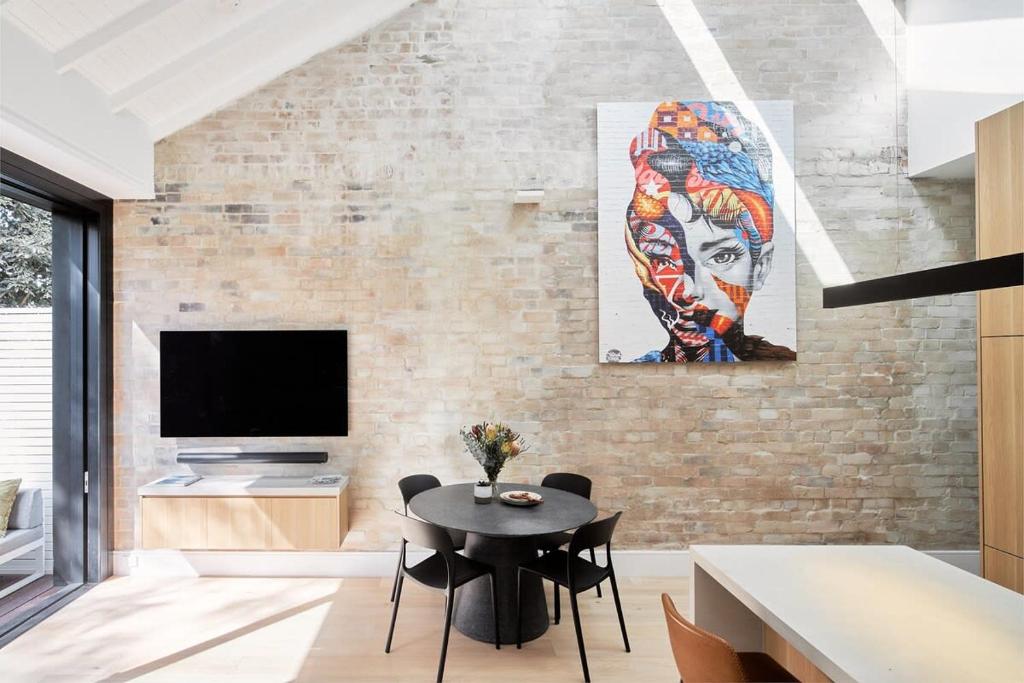 Bondi Beach Premium Hideaway - Premium 2 bed apartment - Tap to explore photos