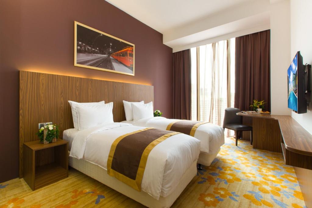 Двухместный (Deluxe Twin Room River View or City View with Free Minibar), Bay Hotel Ho Chi Minh