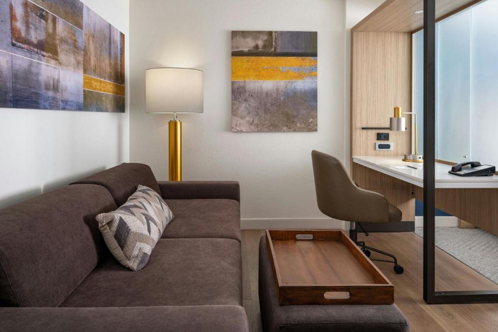 Springhill Suites by Marriott State College - Tap to explore photos