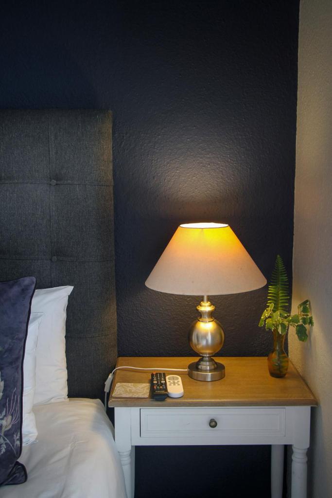 Olive tree private rooms in Stellenbosch- No Load Shedding - Tap to explore photos