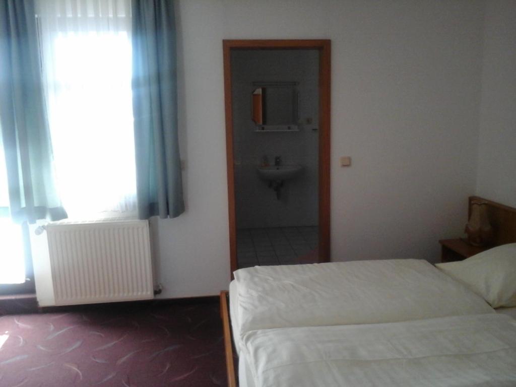 Landhotel Zur Krone photo 3