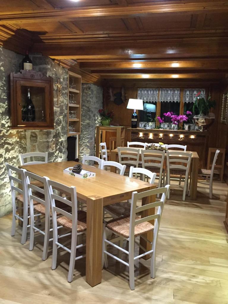 Val Del Rio photo 1