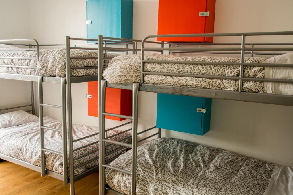 Wicked Hostels - Calgary photo 4