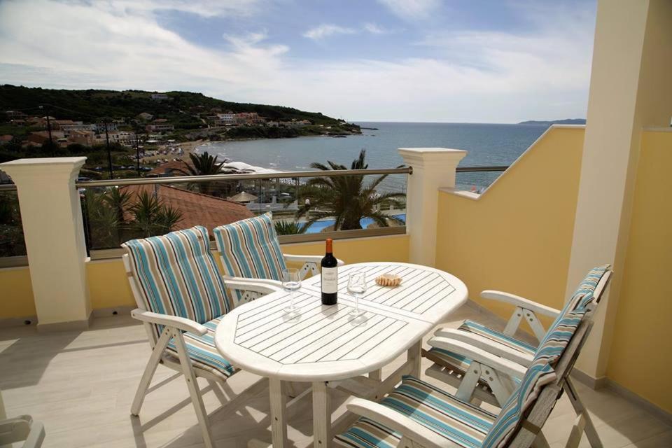 Сьюит (Люкс для новобрачных), Paralia Luxury Suites