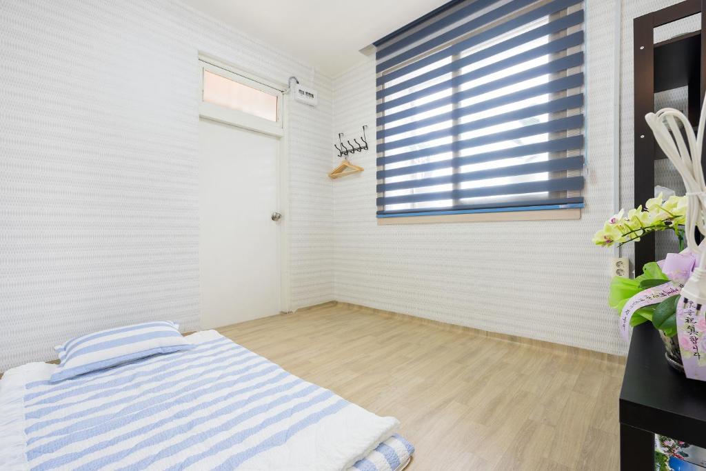 Yours Guesthouse in Tongyeong photo 1