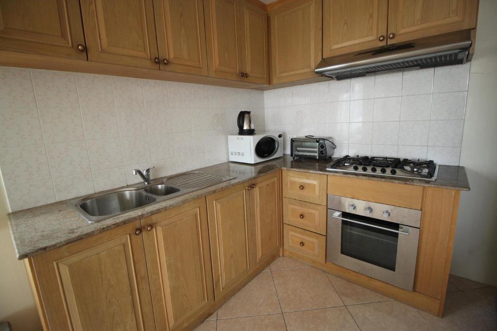 Апартаменты (Two Bedroom Balcony Apartment With Spa Bath), Butterfly Garden, A Boutique Residence