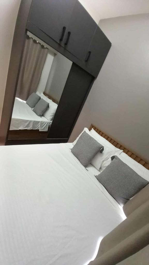 Cozy and Luxurious Condominium, Metro Manila