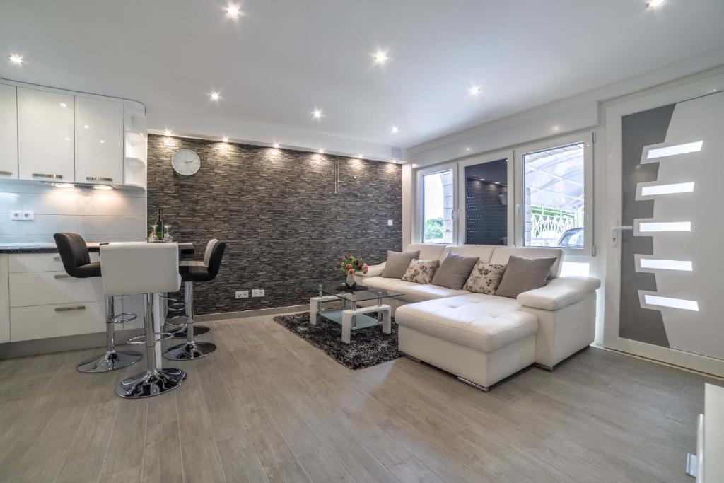 Apartments Milenka photo 4