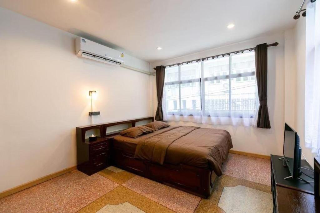 Taladnoi Paint House Room Type - Double Room with Private Bathroom