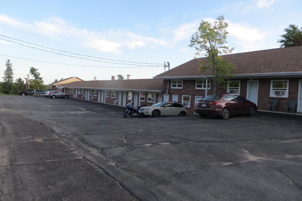 Fundy Line Motel photo 4