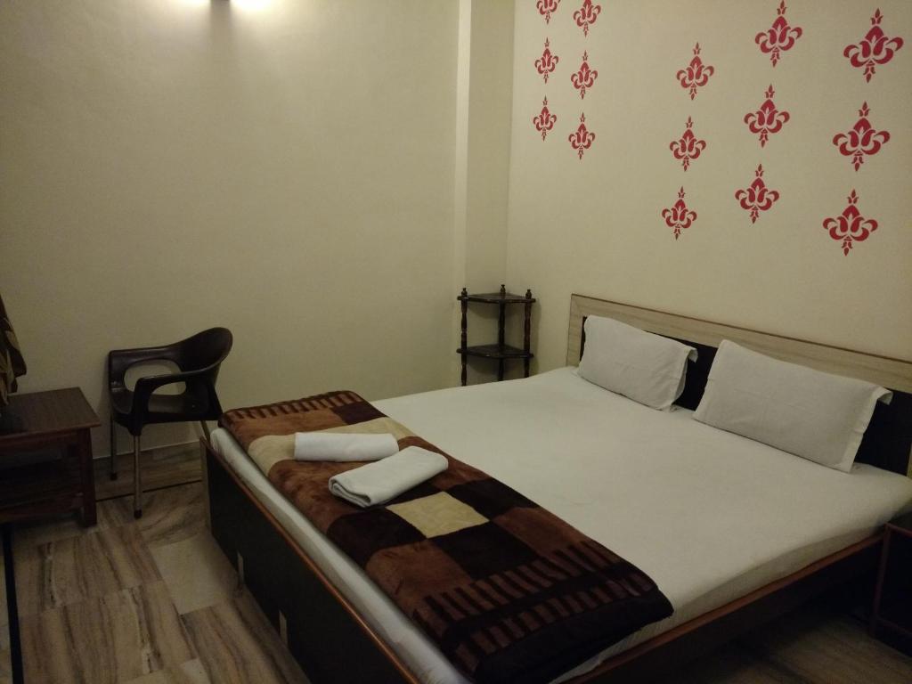 Двухместный (Двухместный номер Делюкс с 1 кроватью), Madhav Guest House