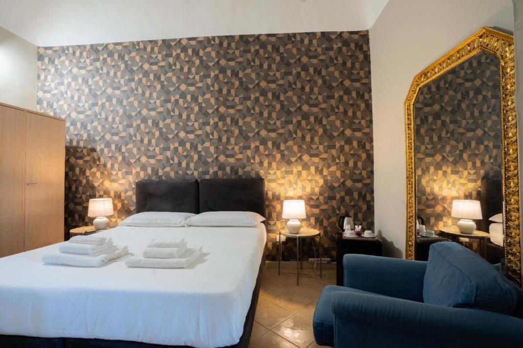 Hotel Trieste Catania - Tap to explore photos
