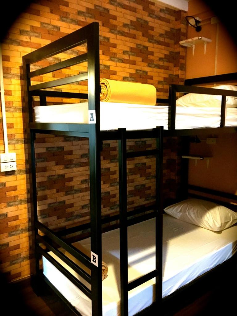 Номер (Кровать в общем 8-местном номере для мужчин и женщин), Urban Hostel Bangkok