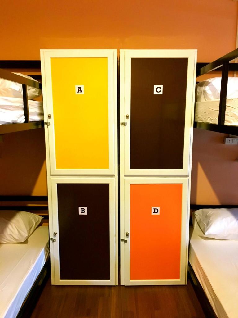 Номер (Кровать в общем 8-местном номере для мужчин и женщин), Urban Hostel Bangkok