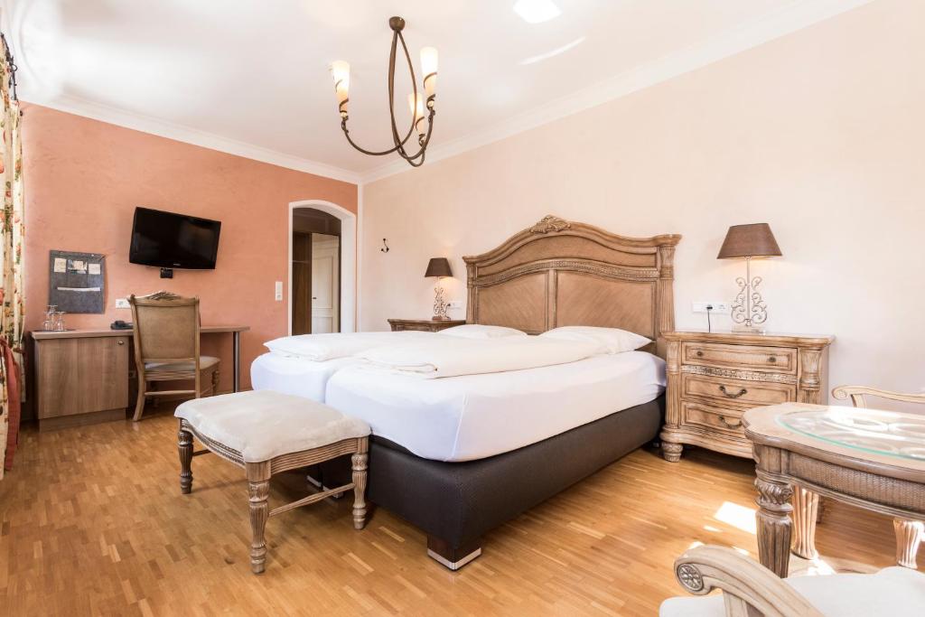 Двухместный (Номер «Комфорт» (для 1–3 человек)), Meiser's Hotel am Weinmarkt