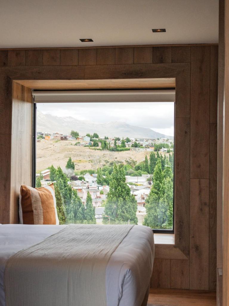 Montano Boutique Suites - Tap to explore photos