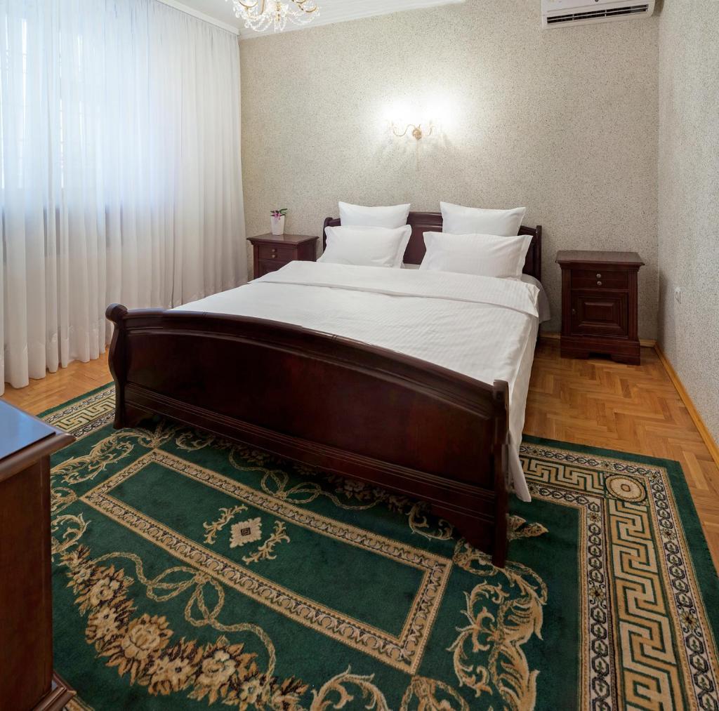 Villa Romantica on Vlaicu-Pircalab photo 3
