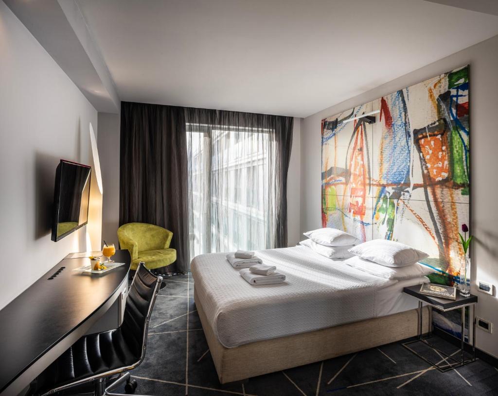 Nobel Zira Hotel, Ruma
