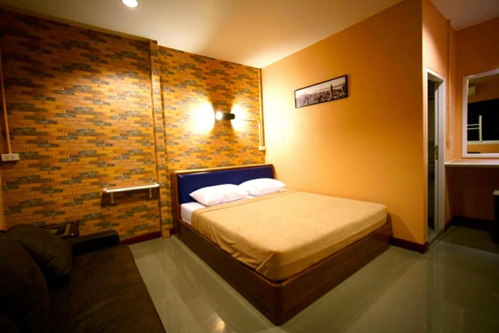 Двухместный (Улучшенный двухместный номер с 1 кроватью), Urban Hostel Bangkok