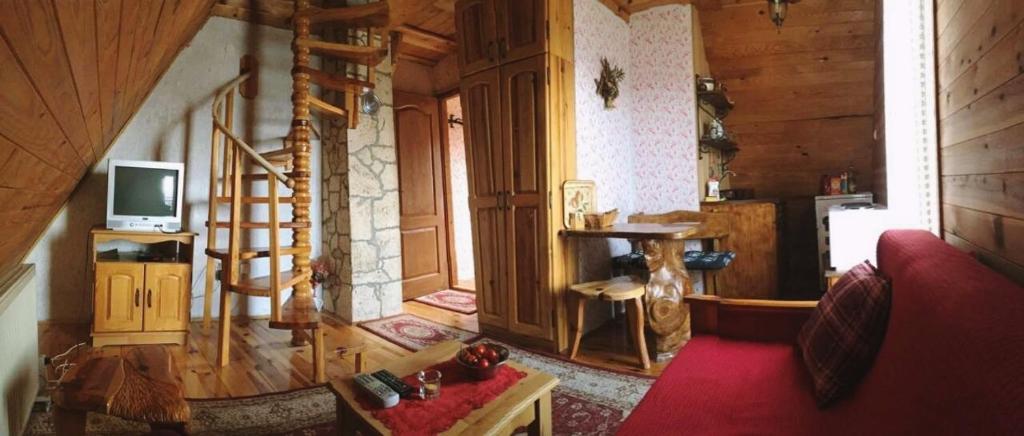 Konaci Zaovljanska jezera photo 2
