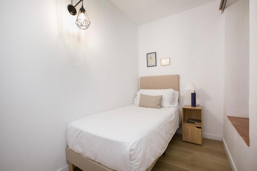 Apartamento Puerta del Camino 4 - Tap to explore photos