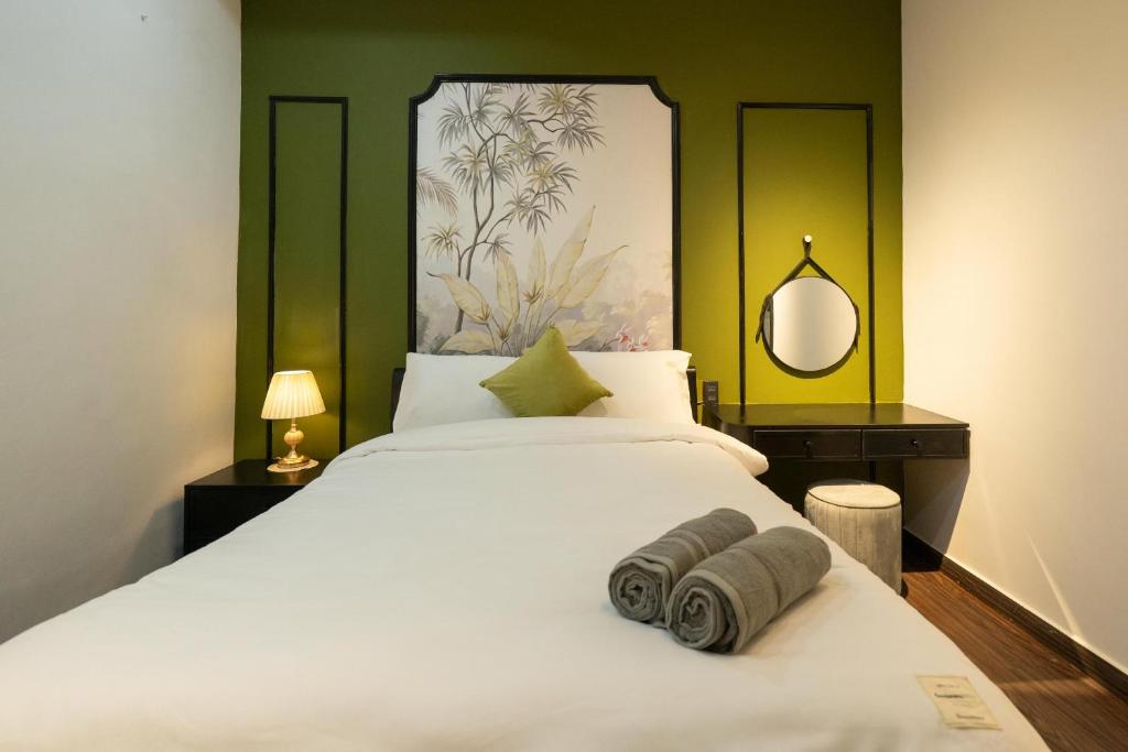 Elva Shine Dalat Hotel - Tap to explore photos